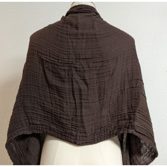 NWT~LAUDE the Label Bubble Gauze Scarf in Carob Chocolate Brown Wrap NEW! - Picture 11 of 15